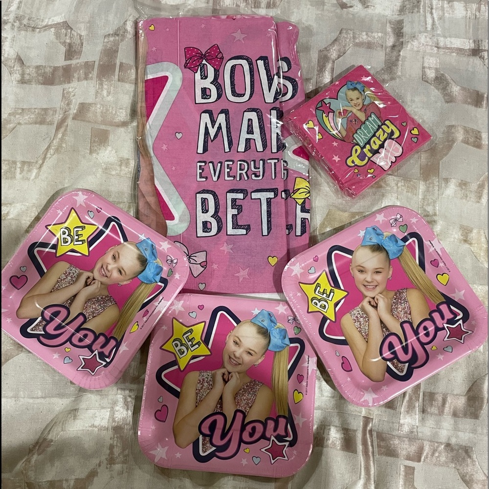 Jo Jo Siwa tablecloth, 3- 8pk plates and 16pk napkins